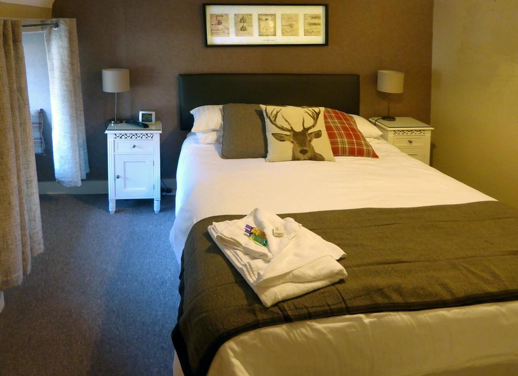 Hotel Hambro Arms Milton Abbas Pokój zdjęcie